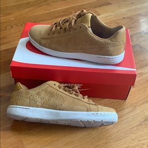 Nike Tennis Classic Ultra (Men’s 8.5)